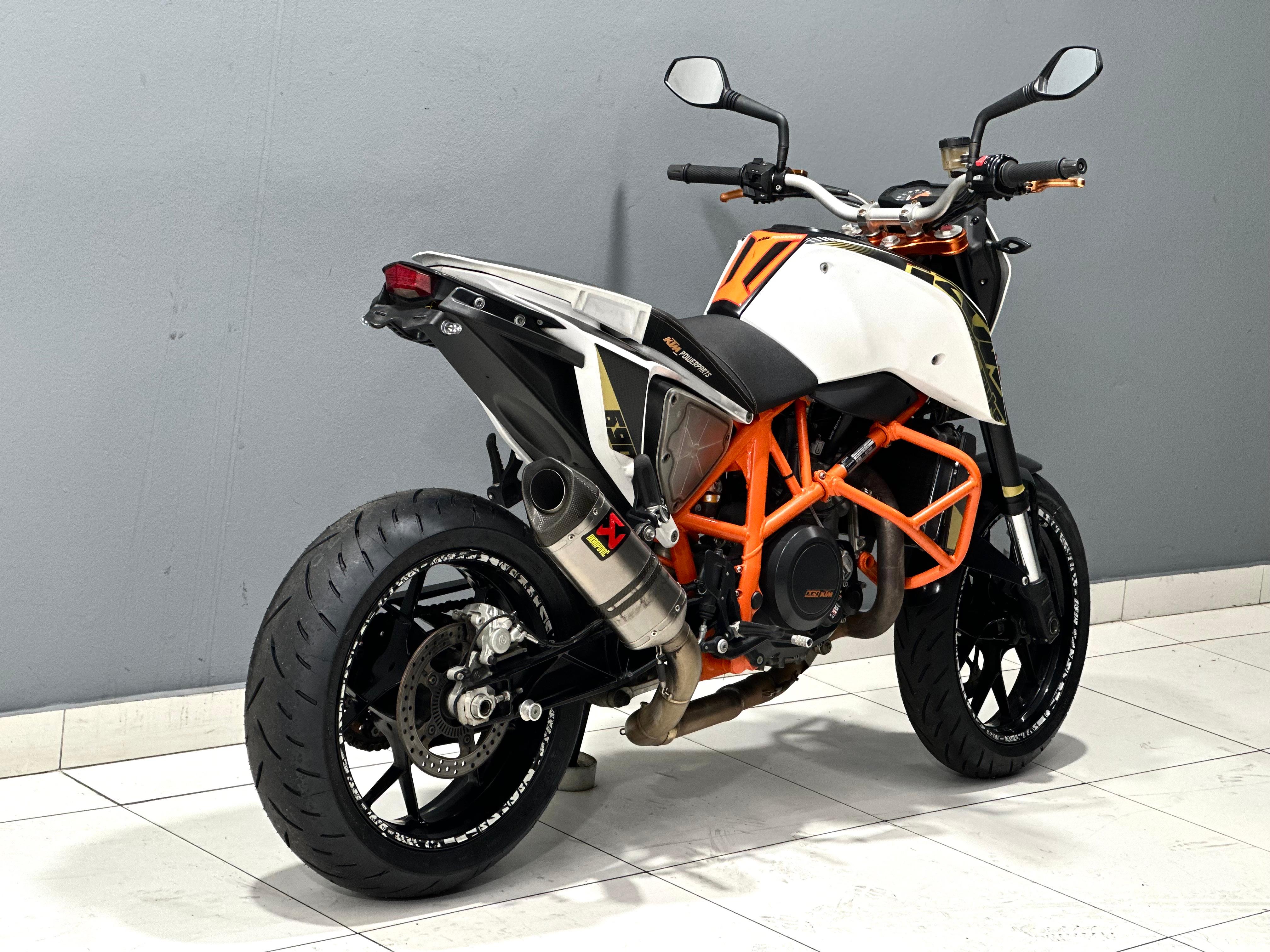 WhatsApp Image 2025-11-19 at 15.10.51 (2)