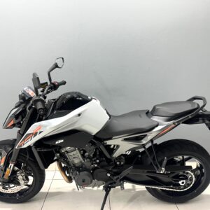 WhatsApp Image 2025-11-19 at 15.12.43