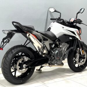 WhatsApp Image 2025-11-19 at 15.12.47 (5)