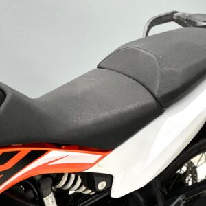 WhatsApp Image 2025-11-19 at 15.14.22 (1)