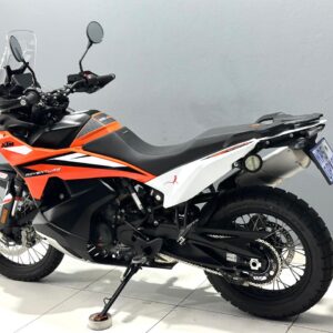 WhatsApp Image 2025-12-09 at 16.01.12